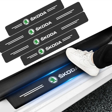 Защитная пленка на пороги с логотипом Skoda карбон 4D 62511 фото