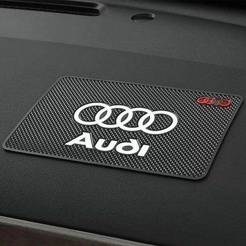 Коврик на торпеду с логотипом Audi 20x13см 40452 фото